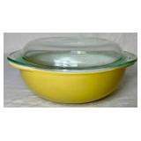 Set of 4 Vintage Pyrex Bowls and Round Casserole Dish with Lid