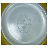 Set of 4 Vintage Pyrex Bowls and Round Casserole Dish with Lid
