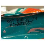 ID 1 - Set of 6 Rachael Ray Nutrish Wheelies Crunchy Cat Treats - Salmon Flavor