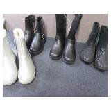 4 pr Boots Size 3, 5, 5, 5...