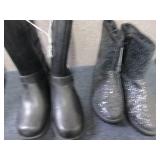 4 pr Boots Size 3, 5, 5, 5...