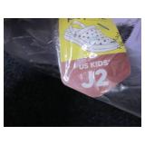 6 pr JoyBees Size C 2, 2, 13, 13, 1...