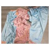 4 Sets Ladies XL Lingerie looks sma...