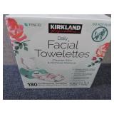 180 ct Kirkland Daily Facial Towele...