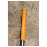 Fiskars Pro Digging Shovel with Ergonomic Handle