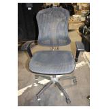 Adjustable Office Chair with Mesh Back and Armrests
