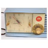Vintage Motorola Volumatic Model 57CD Clock Radio