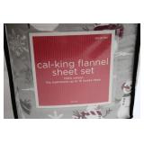 Cal-King Flannel Sheet Set with Winter Theme