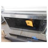 MICROWAVE OVEN