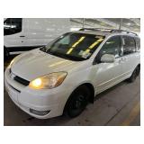 2005 Toyota Sienna XLE