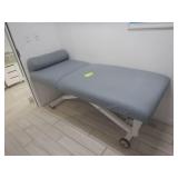 " Earthlite" Electrical Adjustable Massage Table