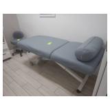 "Earthlite" Electrical Adjustable Massage Table