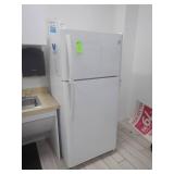 Kenmore White Fridge/ Freezer