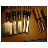 Wood chisels with Buck, includes st...