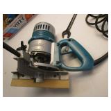 Makita router 3601B with guide...