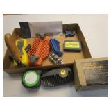 Magnetic featherboard, Honing Guide...