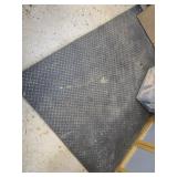 Rubber mat, 48" x 72" diamond tread...