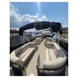 2017 250 Crest Pontoon with a 60HP Mercury Fourstroke Motor