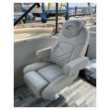 2018 250 Crest Classic Pontoon 250 HP Yamaha Four Stroke Motor