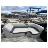 2018 250 Crest Classic Pontoon 250 HP Yamaha Four Stroke Motor