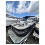 2018 250 Crest Classic Pontoon 250 HP Yamaha Four Stroke Motor