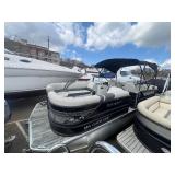 2018 250 Crest Classic Pontoon 250 HP Yamaha Four Stroke Motor