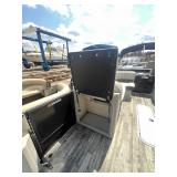 2018 250 Crest Classic Pontoon 250 HP Yamaha Four Stroke Motor