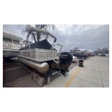 2013 21ft Crest Wave V SLR Pontoon With a 150HP Mercury 4 Stroke Motor