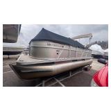 2013 21ft Crest Wave V SLR Pontoon With a 150HP Mercury 4 Stroke Motor