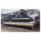 2016 250 Crest Pontoon with 60 HP Mercury Motor