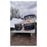 2017 250 Crest Pontoon with a 60 HP Mercury Four Stroke Motor