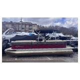 2016 250 Crest Pontoon with a 60HP Mercury Four Stroke Motor