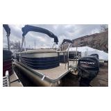 2017 250 Crest Pontoon with a 60HP Mercury Fourstroke Motor