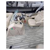 2016 250 Crest Pontoon with 60 HP Mercury Motor