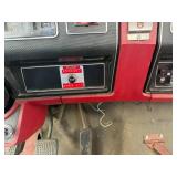 1982 Food F-700 Fire Truck with Front Mount Pump, Auto Hose Reel & Water Tank