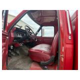 1982 Food F-700 Fire Truck with Front Mount Pump, Auto Hose Reel & Water Tank