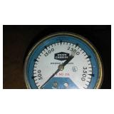 Union Carbide Acetylene Compressed Gas Regulator