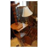 Rocking Chair, Accent tables and lamps (7).