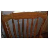 Rocking Chair, Accent tables and lamps (7).