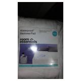 Large lot of Misc. Blankets in (2) Rubbermaid Totes and Box