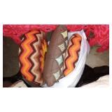 Large lot of sheets, Blankets, and Pillows.