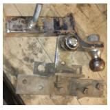 Receiver Hitch (2) 1 1/8 And 2 In. Ball.