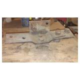 Receiver Hitch (2) 1 1/8 And 2 In. Ball.