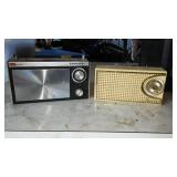 Vintage Radios (5)