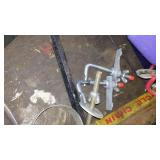 Workbench Top Contents, vice, wash cordamatic.