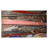 Workbench Top Contents, vice, wash cordamatic.