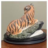 Earth Home Tiger Decorative Figurine