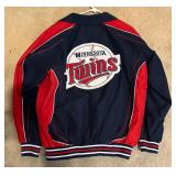 Minnesota Twins Baseball Size Large Jacket and Sweatshirt