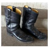 Black Boots by Justin