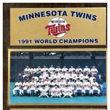 Minnesota Twins Baseball 1991 World Series Champions Plaque with Team Photograph